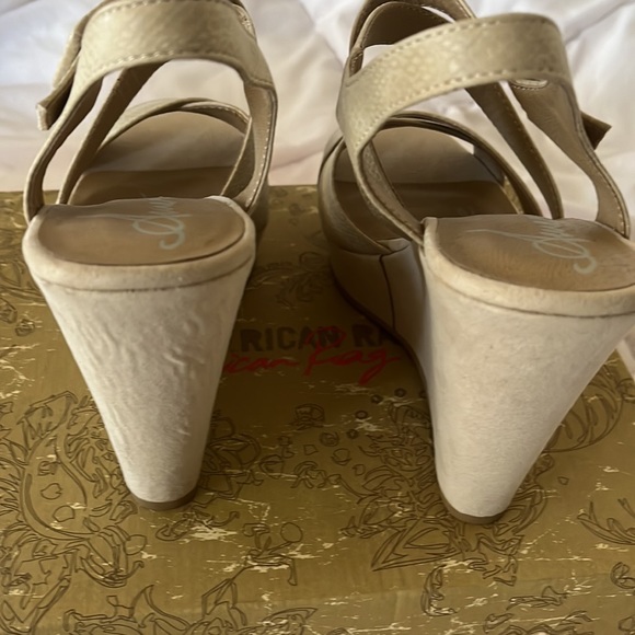 American Rag Wedges - Picture 4 of 9